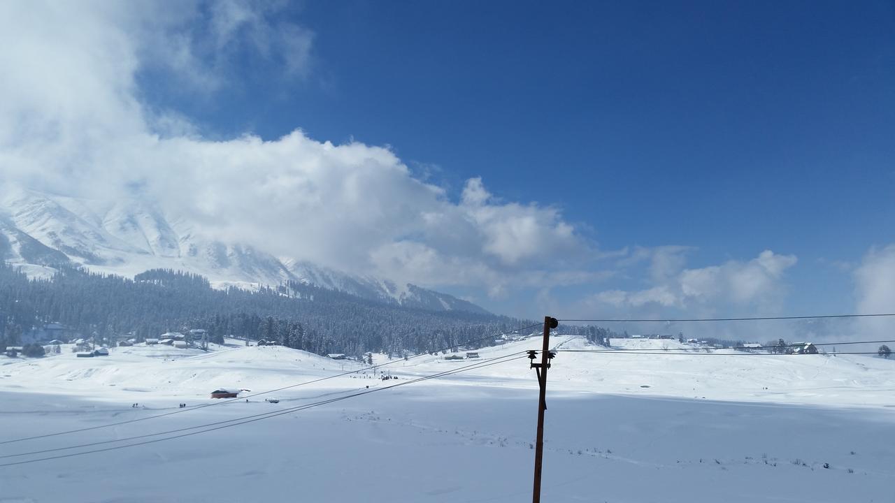 Hotel Gulmarg Inn Exterior photo